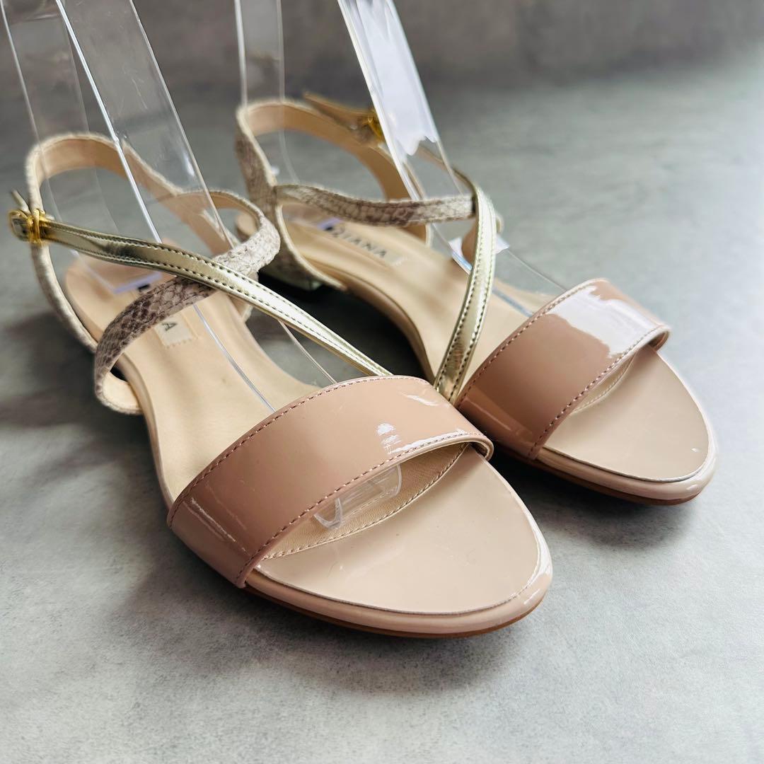 未使用✨DIANA ゴールド＆パイソン　クロスストラップ　フラットサンダル 2