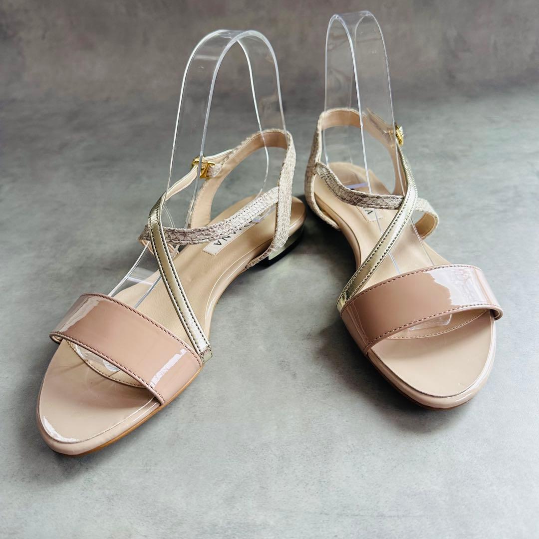 未使用✨DIANA ゴールド＆パイソン　クロスストラップ　フラットサンダル 4