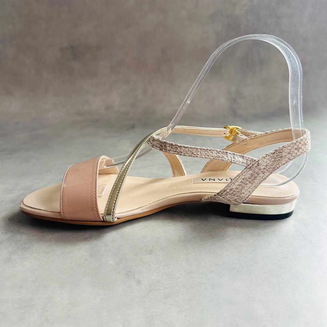 未使用✨DIANA ゴールド＆パイソン　クロスストラップ　フラットサンダル 9