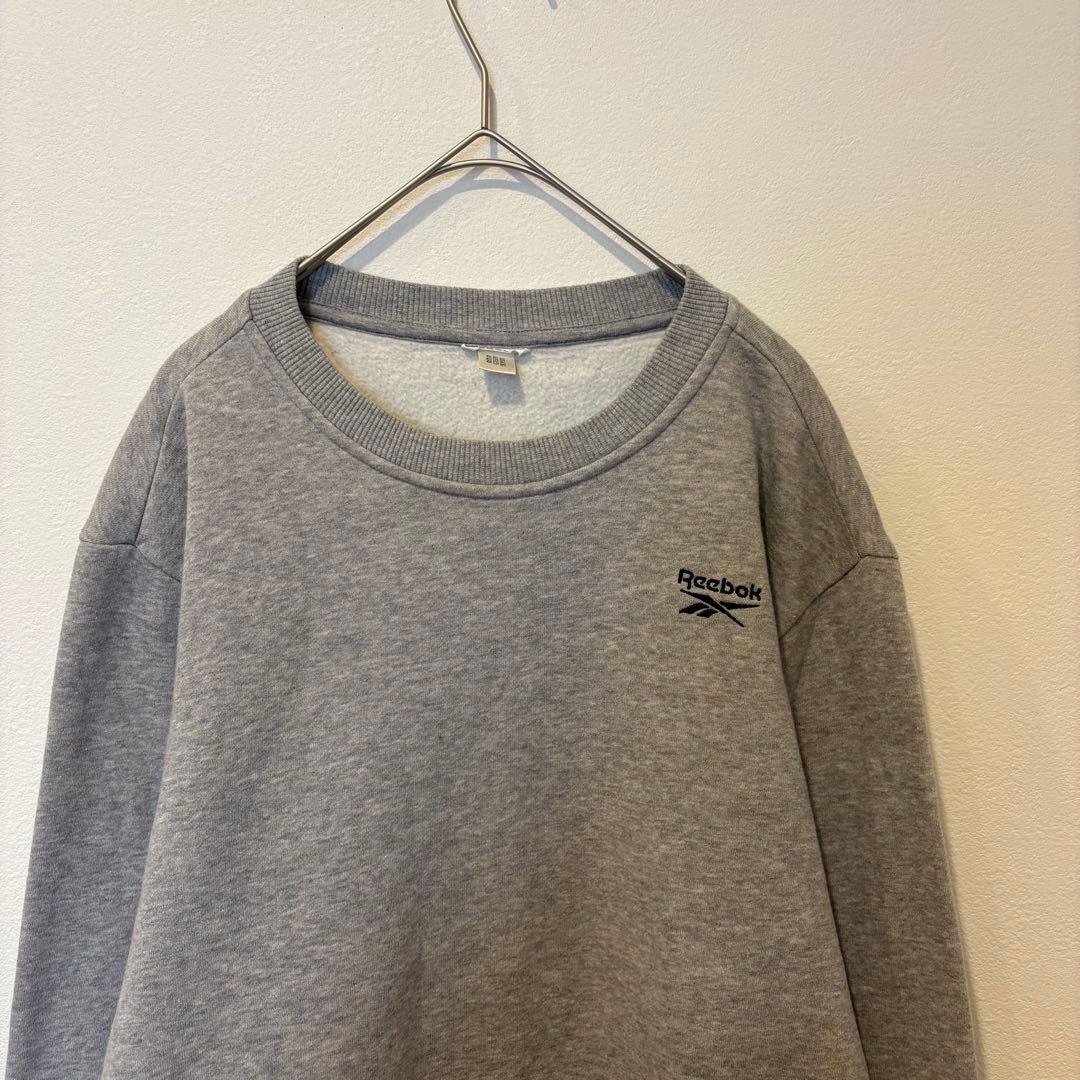 リーボック スウェット トレーナー ロゴ 刺繍 灰色　グレー メンズ　男女着用可 2