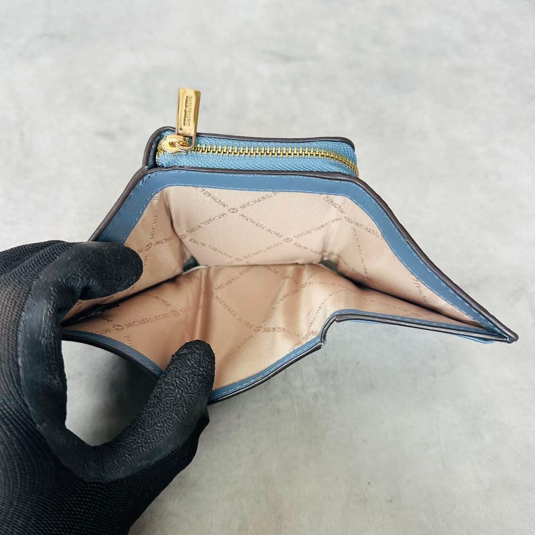 MICHAEL KORS JET SET TRAVEL 三つ折り財布 青系 10