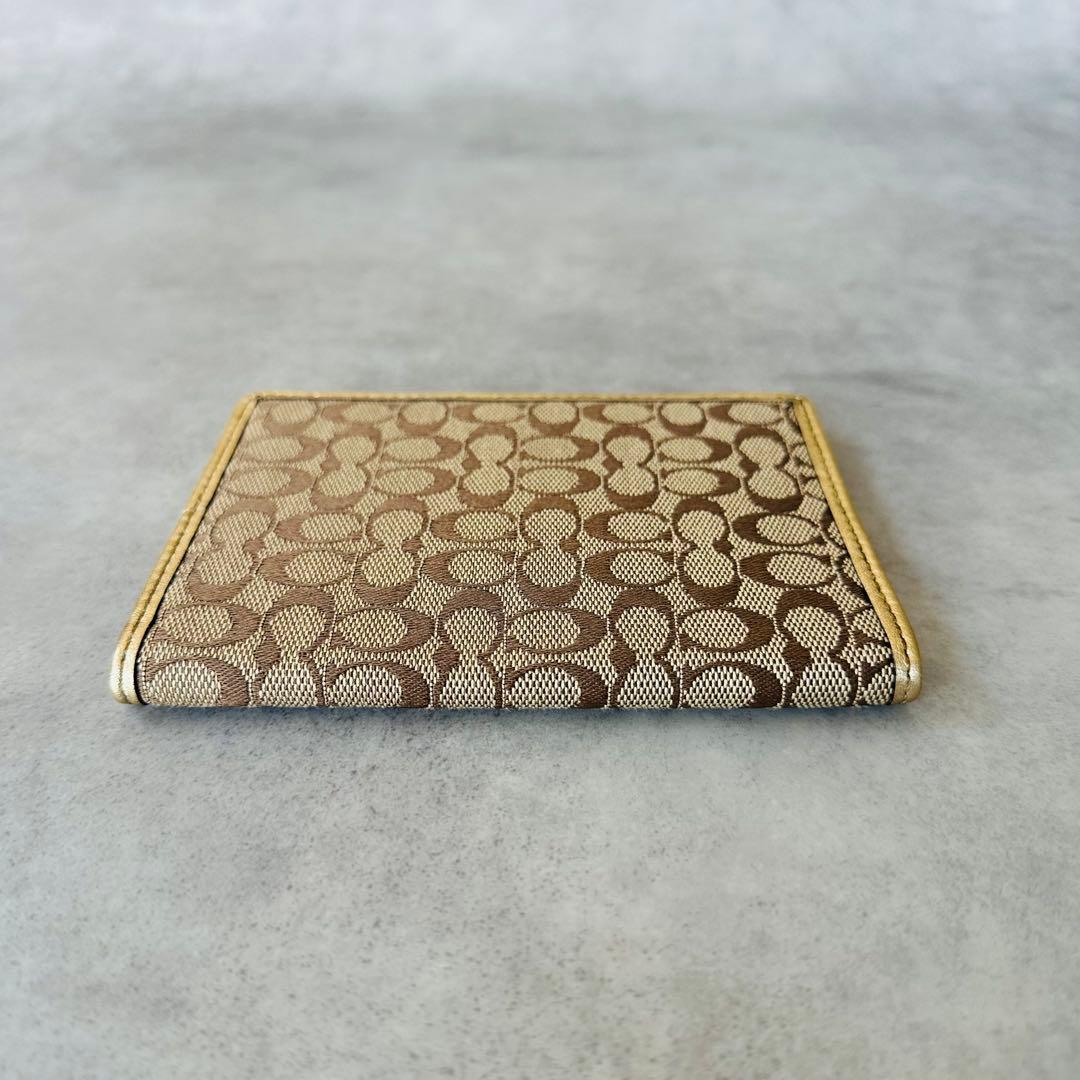 未使用✨COACH Signature Passport Case GOLD 7