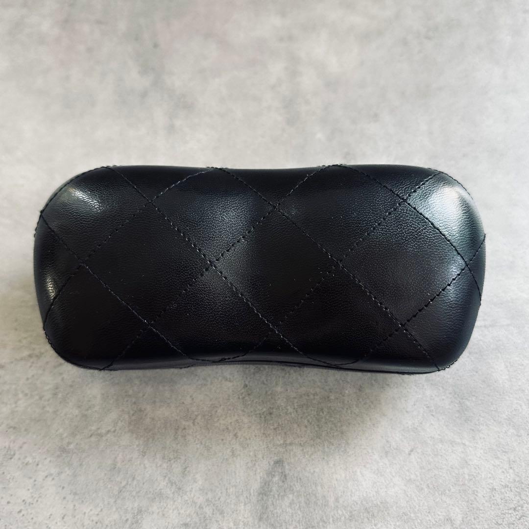 CHANEL ココマーク マトラッセ キルティング メガネケース　② 3