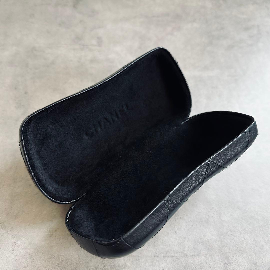 CHANEL ココマーク マトラッセ キルティング メガネケース　② 5