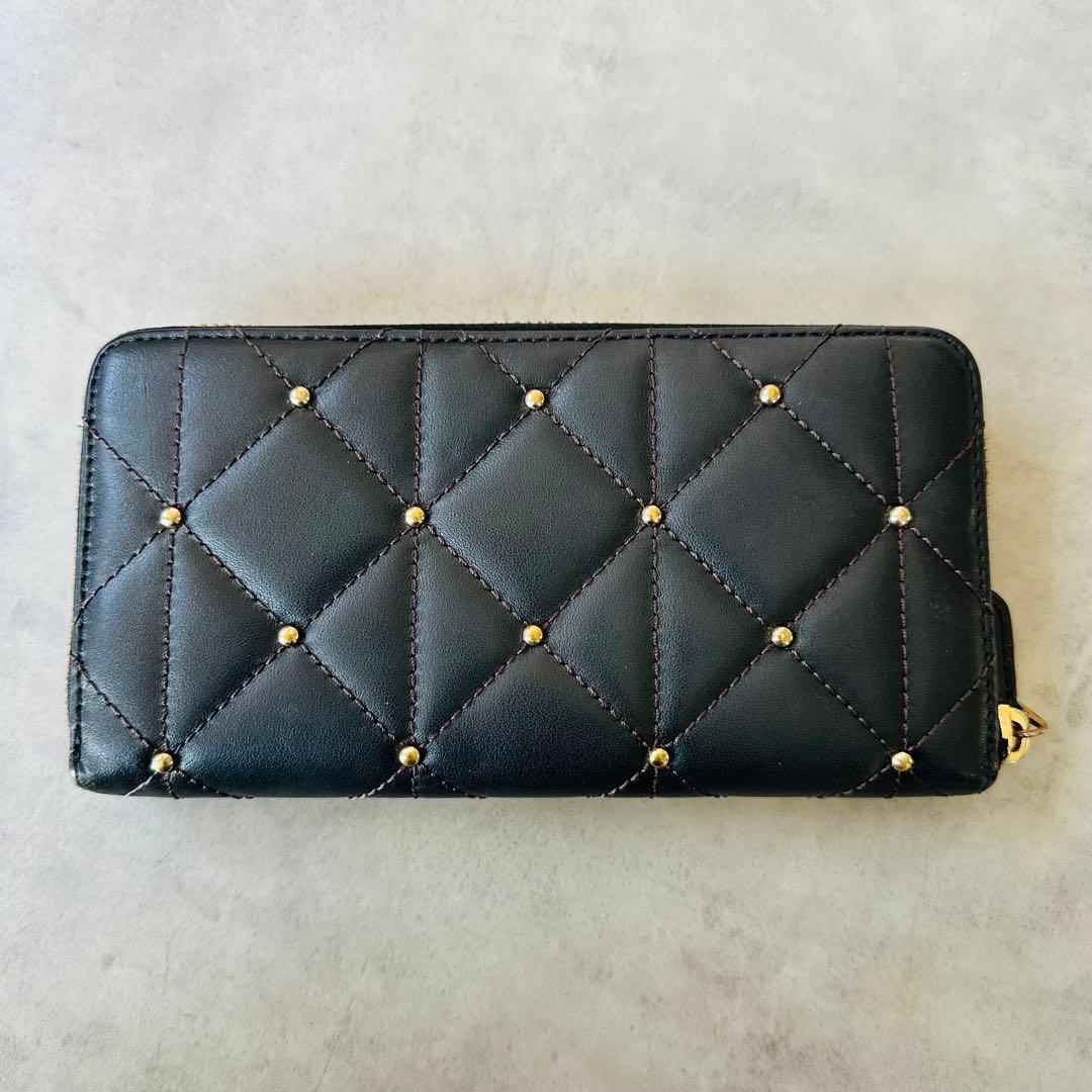 COACH キルティングレザー スタッズ アコーディオン ジップ ウォレット 黒 2