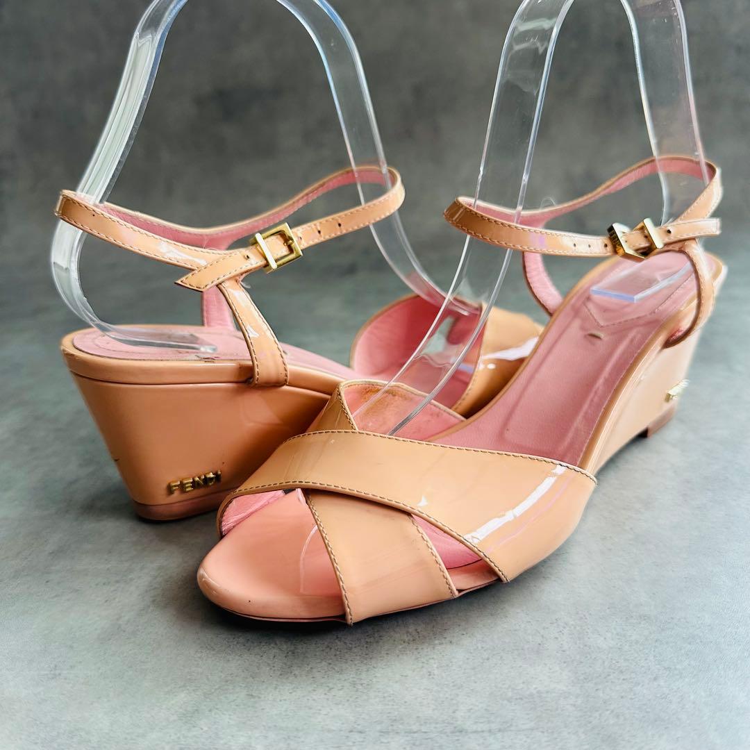 FENDI パテントレザー　ピンク　クロス　ストラップ　サンダル　ウェッジソール