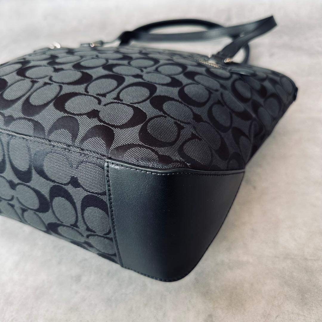 COACH Signature Zip Tote Bag 11