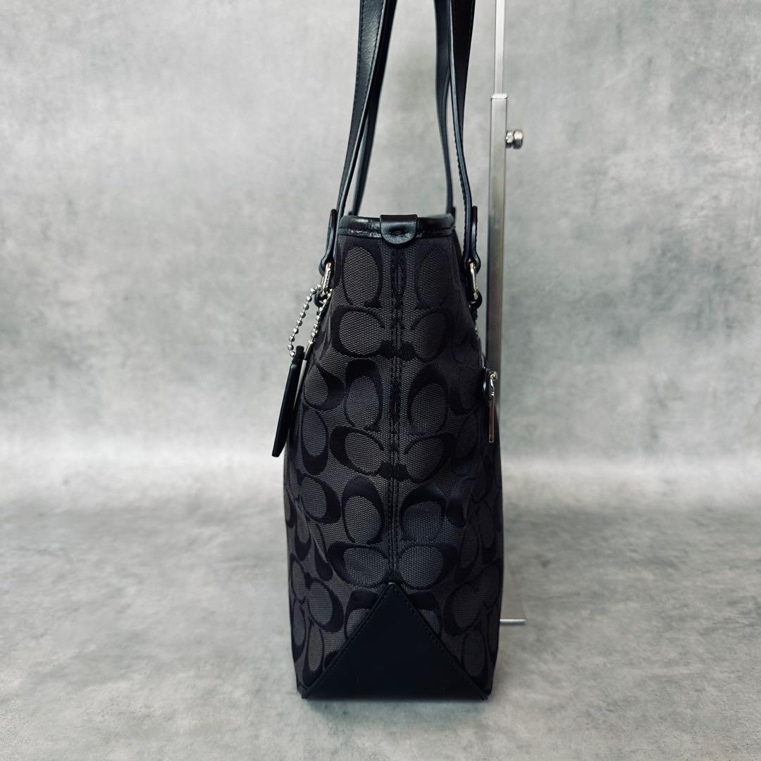 COACH Signature Zip Tote Bag 4
