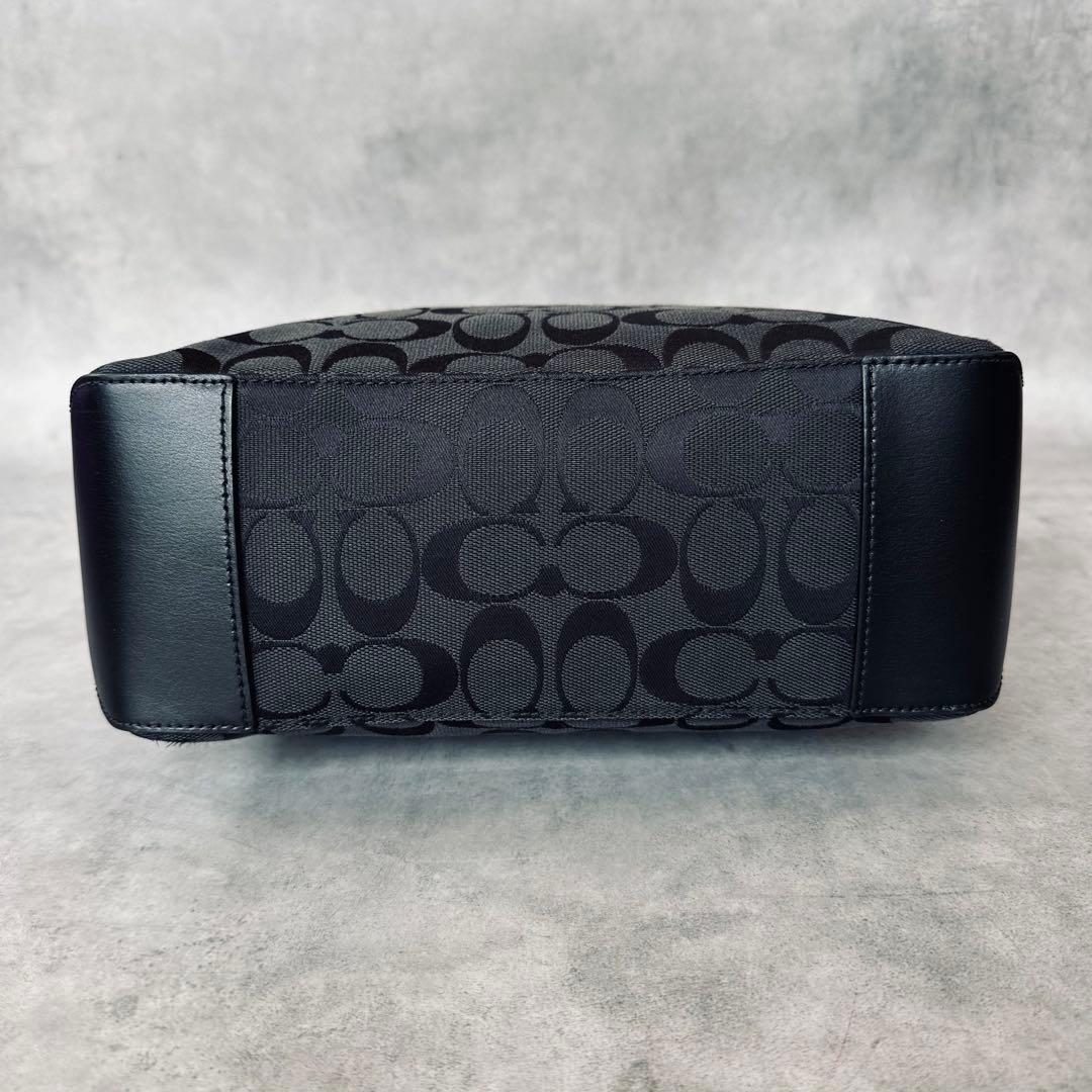 COACH Signature Zip Tote Bag 7