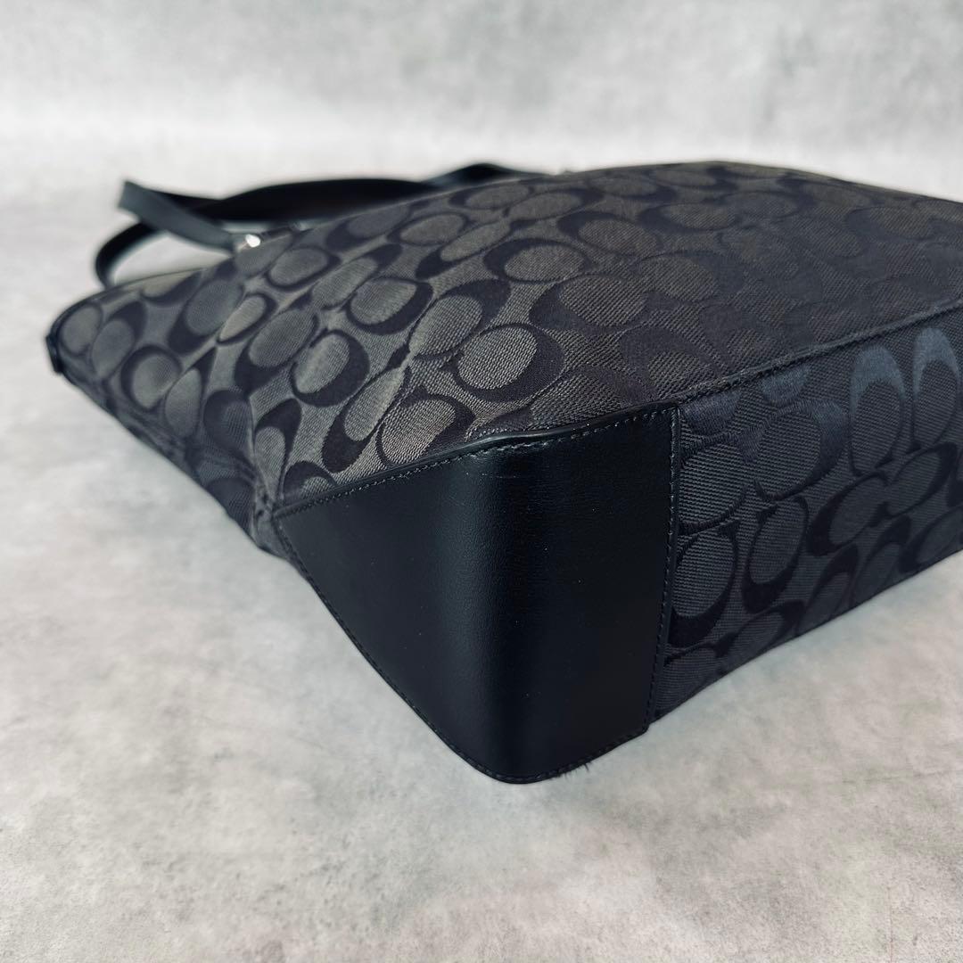 COACH Signature Zip Tote Bag 8