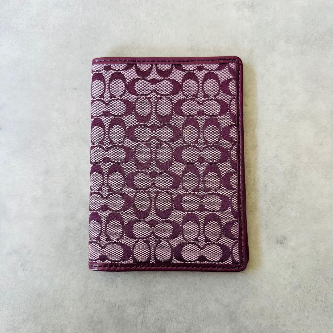 未使用✨COACH Signature Passport Case PURPLE 2