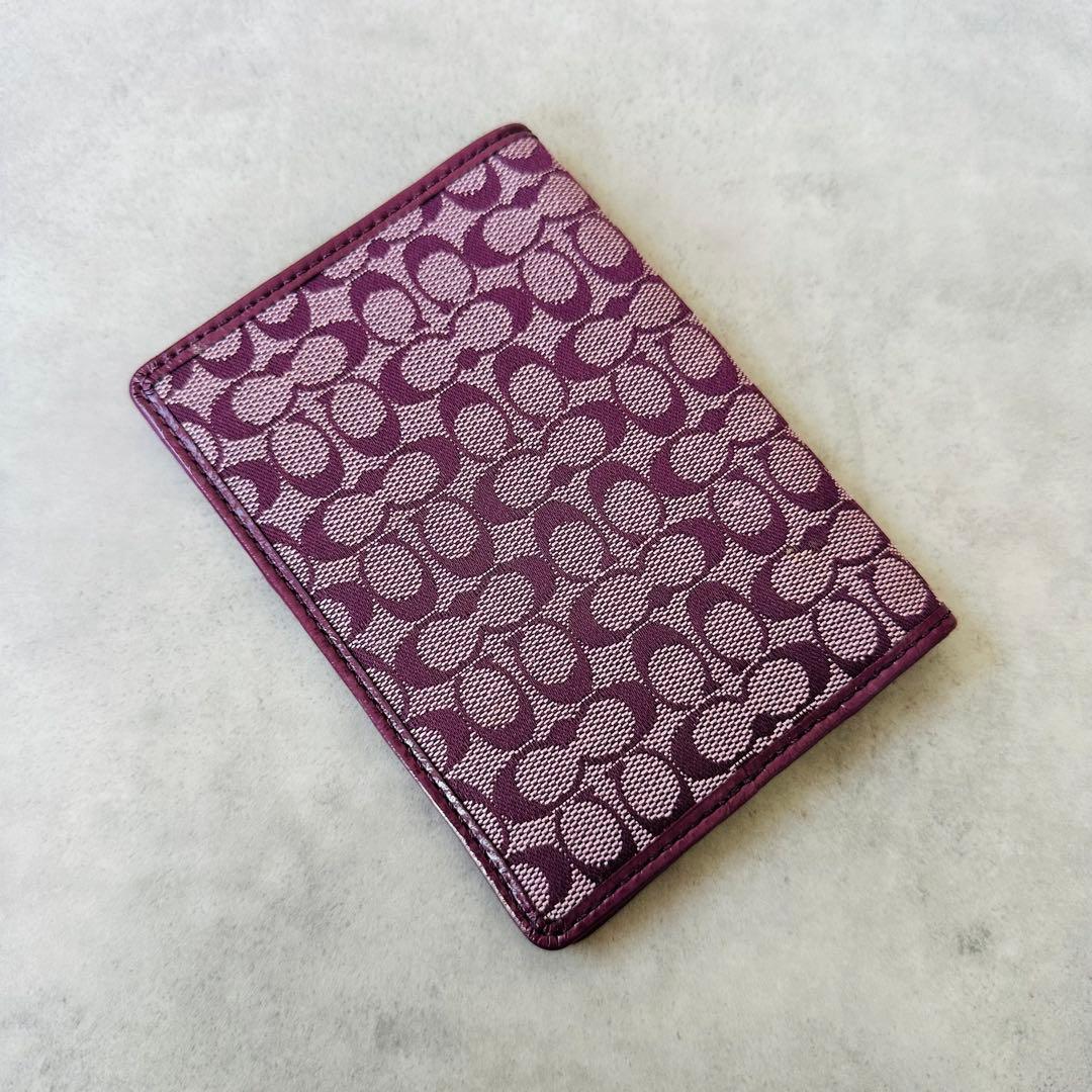 未使用✨COACH Signature Passport Case PURPLE 3