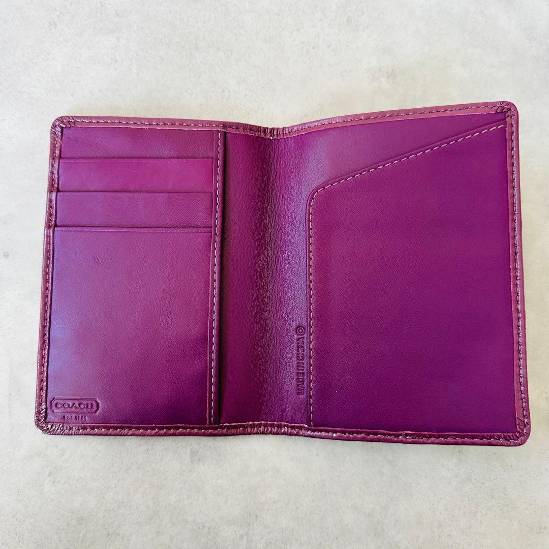 未使用✨COACH Signature Passport Case PURPLE 8