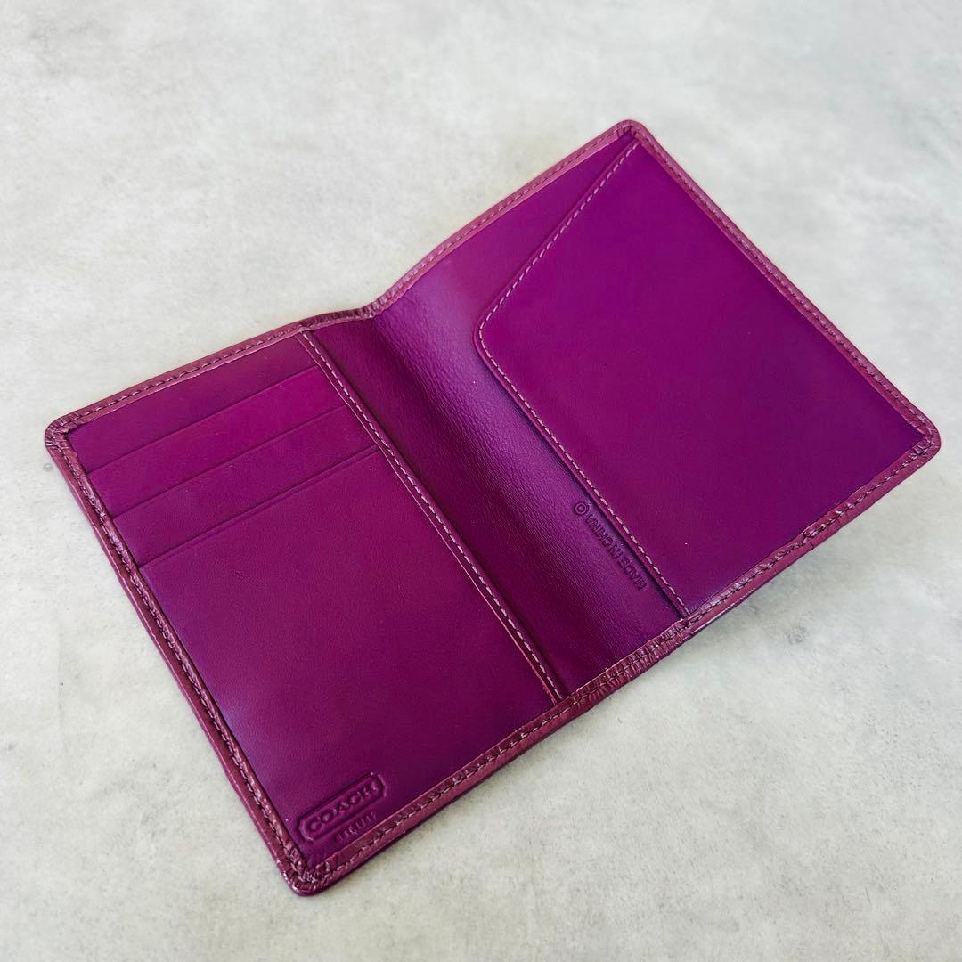 未使用✨COACH Signature Passport Case PURPLE 9