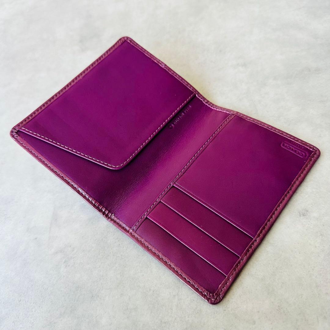 未使用✨COACH Signature Passport Case PURPLE 10