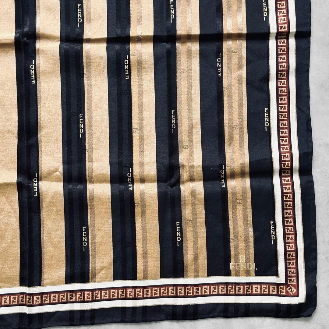 FENDI ストライプ ロゴ ハンカチ 金 黒 ゴールド ブラック 4