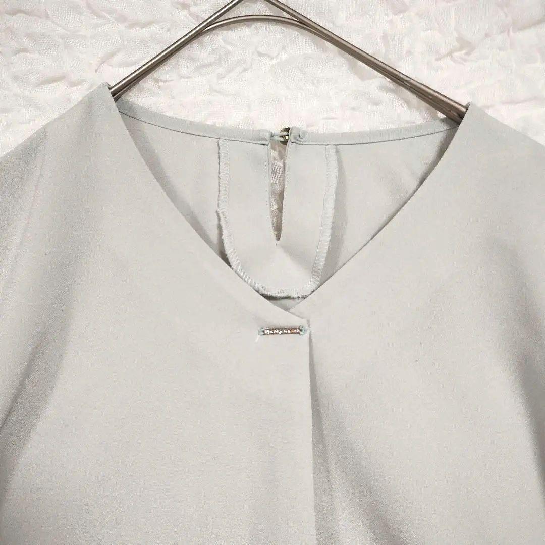 anysis エニィスィス グレー Vネック フレア袖シャツ S 軽い シンプル 2