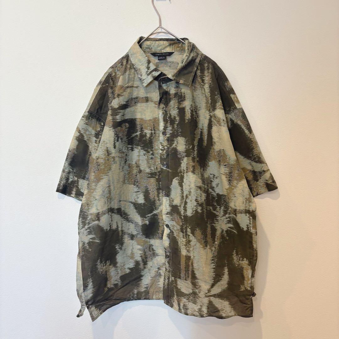 アーバンレヴィヴォ　総柄 半袖シャツ ビッグシルエット L 大きい　迷彩