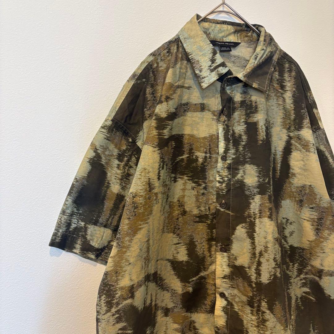 アーバンレヴィヴォ　総柄 半袖シャツ ビッグシルエット L 大きい　迷彩 3