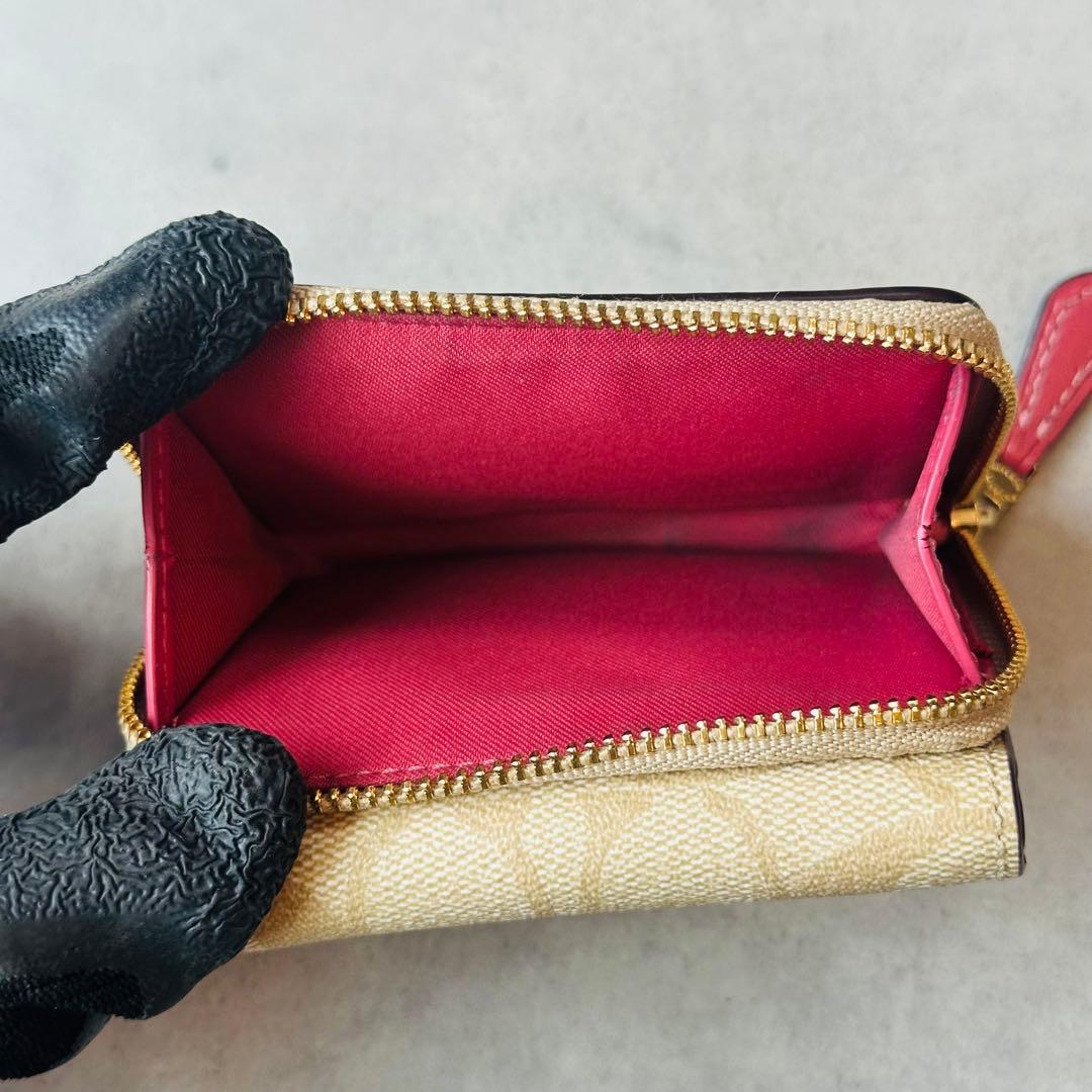 COACH ミニ トライフォールド ウォレット・シグネチャー キャンバス　② 11