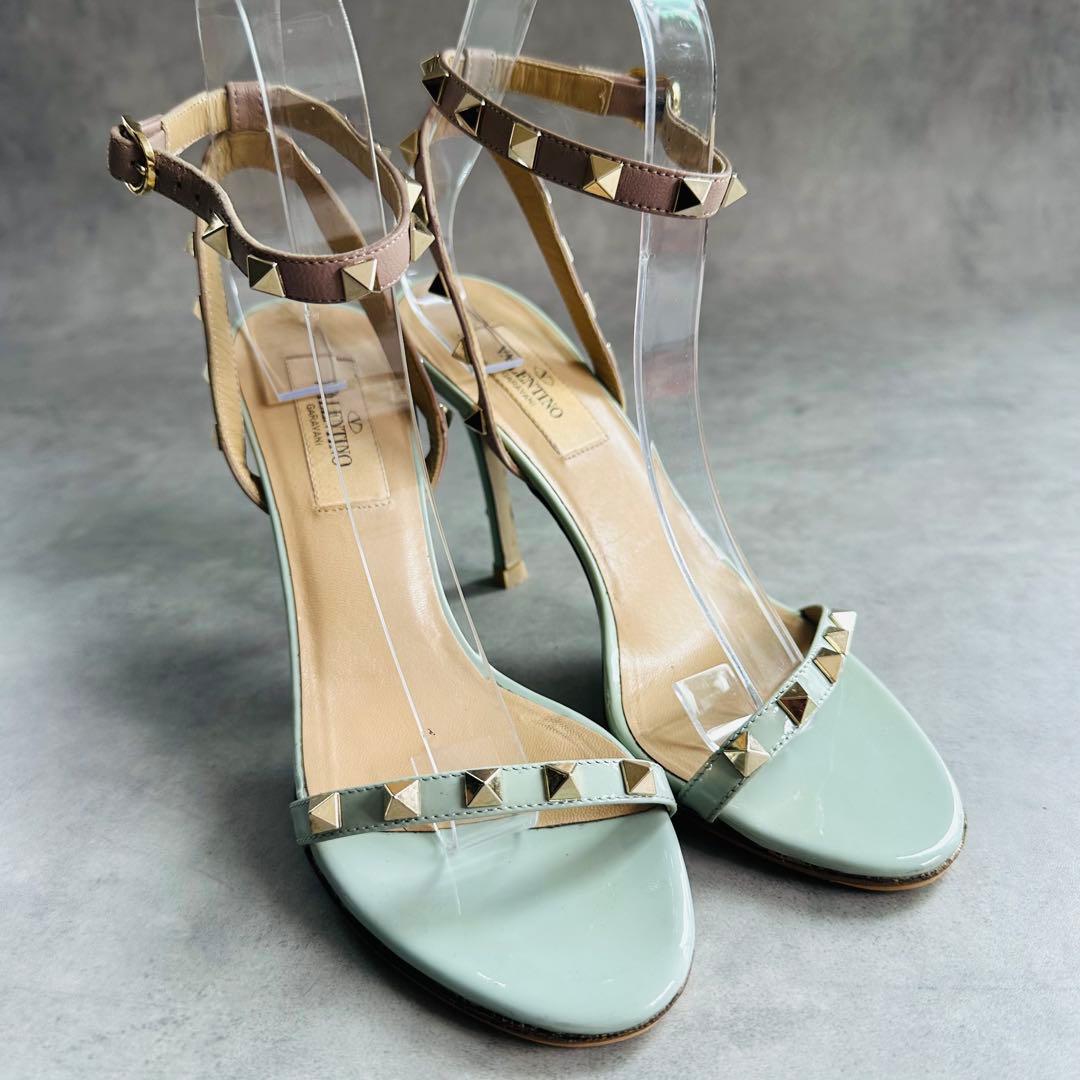 VALENTINO GARAVANI ロックスタッズ アンクルストラップサンダル 2