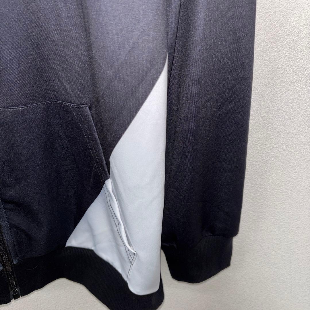 NieR CLOTHING フルジップキャラクターパーカー F ロゴ d675 9