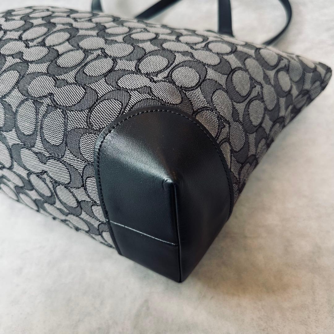 COACH Signature Tote Bag One Shoulder 11