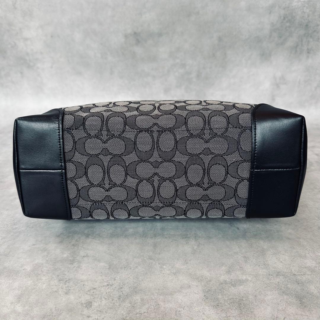 COACH Signature Tote Bag One Shoulder 7