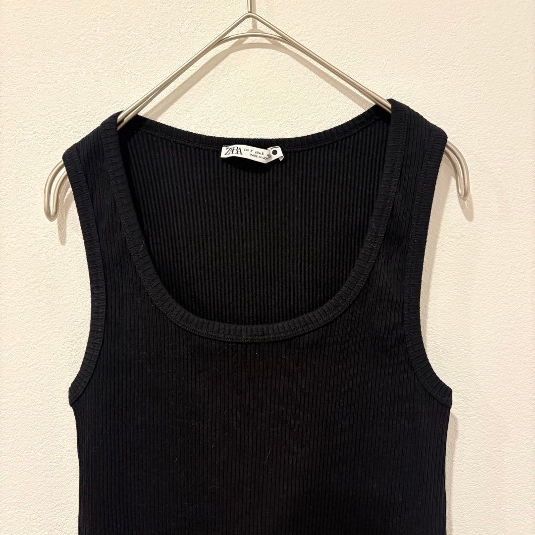 .ザラ　リブ　タンクトップ ロゴ刺繍 黒　ブラック Sサイズ　シンプル 2