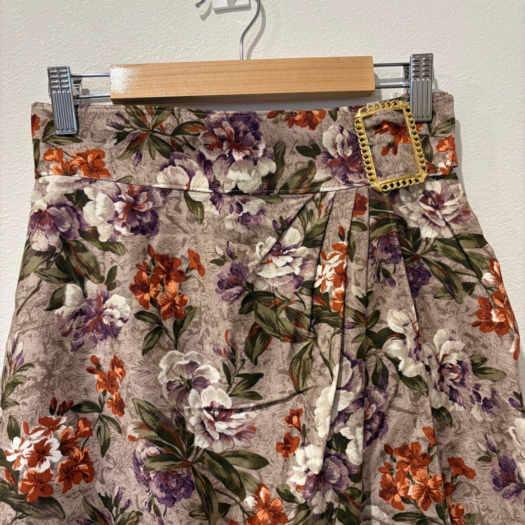 ティノ タイトスカート 花柄 タック ベルト付き ミディ丈 M 上品　高級 2