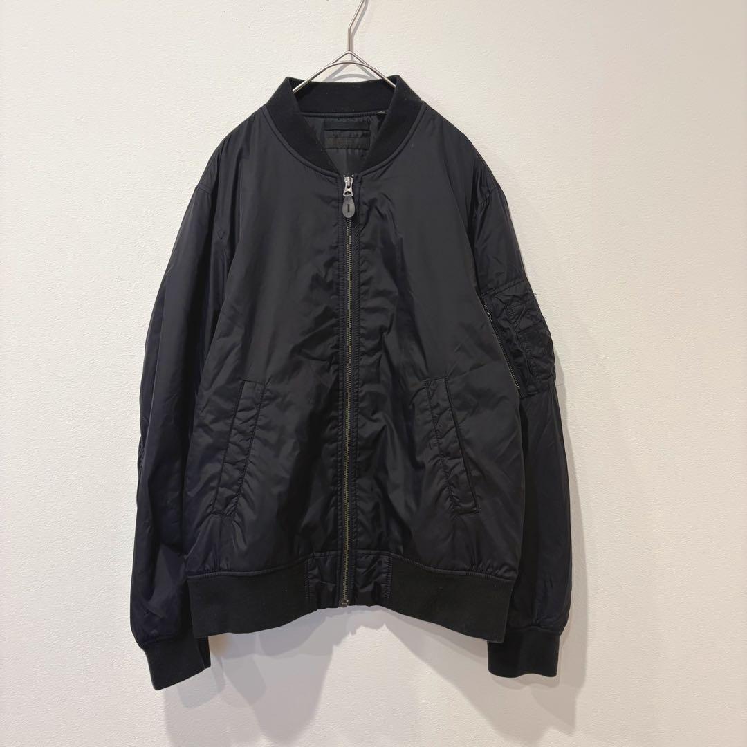 ユニクロ MA-1 ジャケット ブルゾン 黒 ブラック　M 防寒 ミリタリー