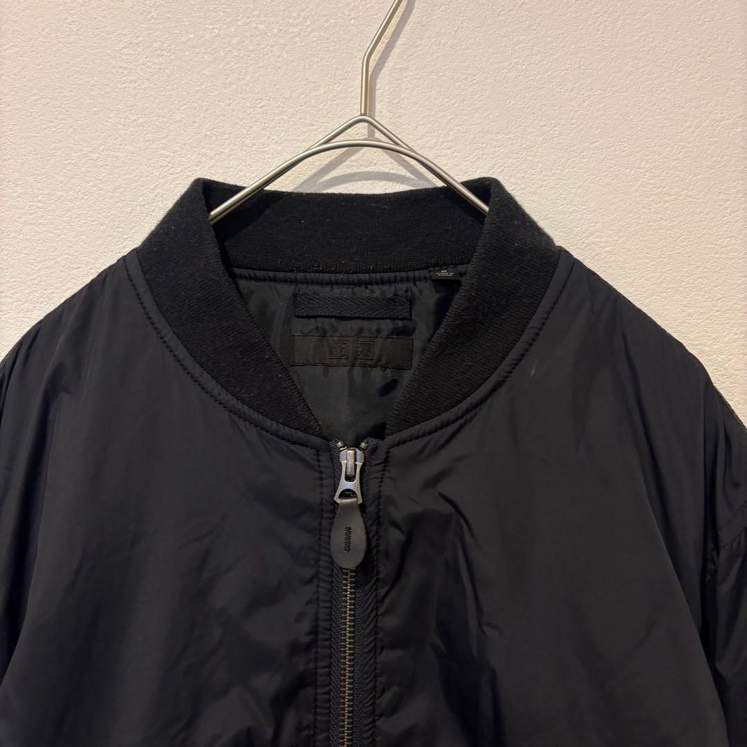 ユニクロ MA-1 ジャケット ブルゾン 黒 ブラック　M 防寒 ミリタリー 2