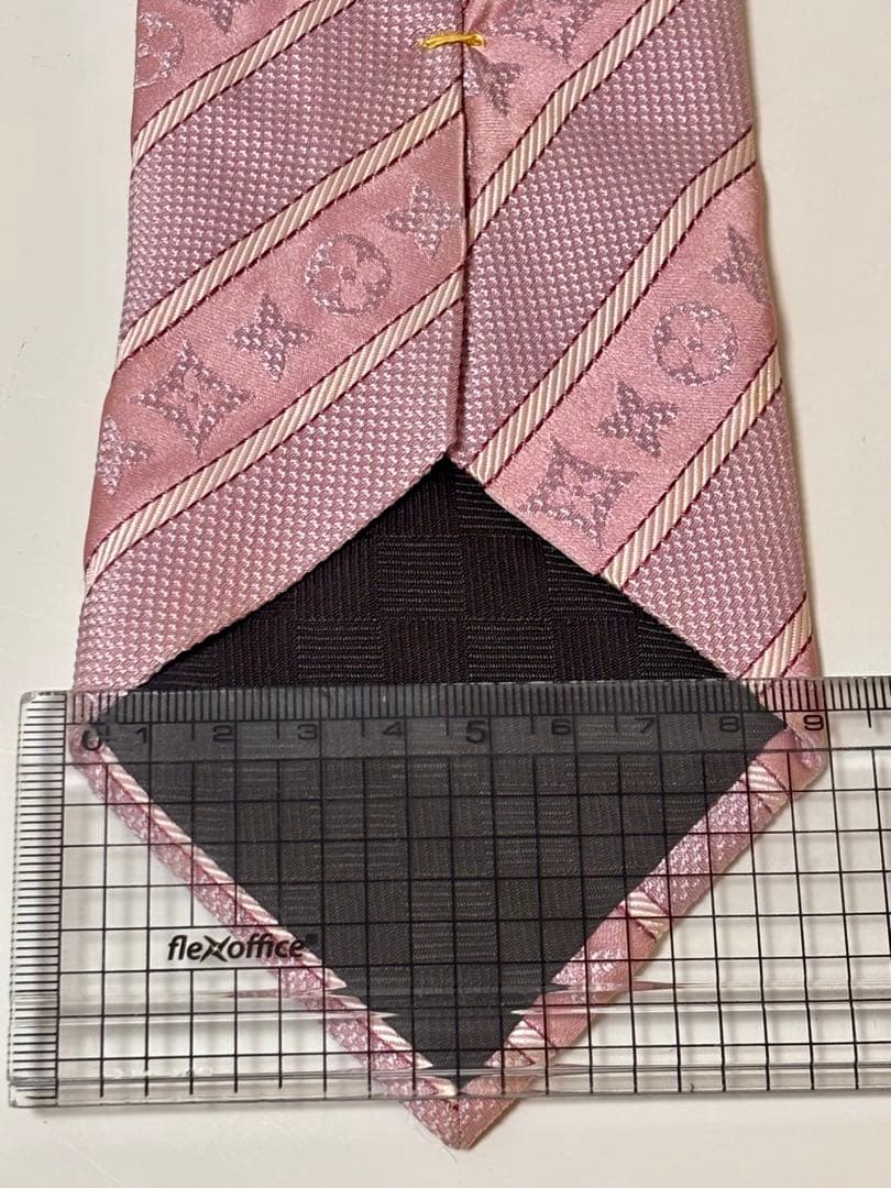 LOUIS VUITTON BIGモノグラム柄　ピンクストライプ　シルクネクタイ 16