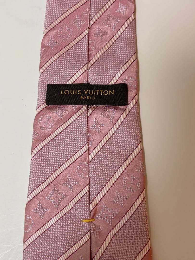 LOUIS VUITTON BIGモノグラム柄　ピンクストライプ　シルクネクタイ 10