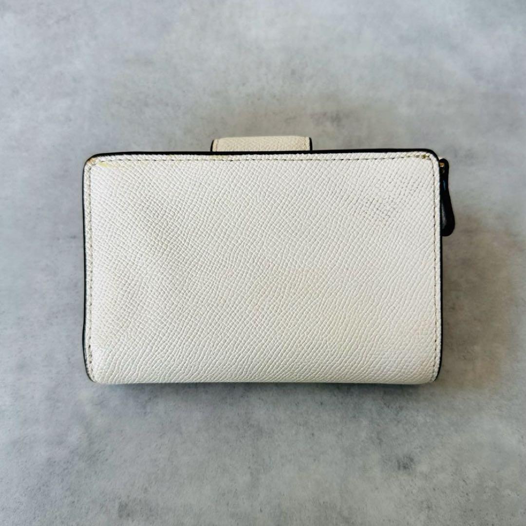COACH ミディアム コーナー ジップ ウォレット　ホワイト系 2