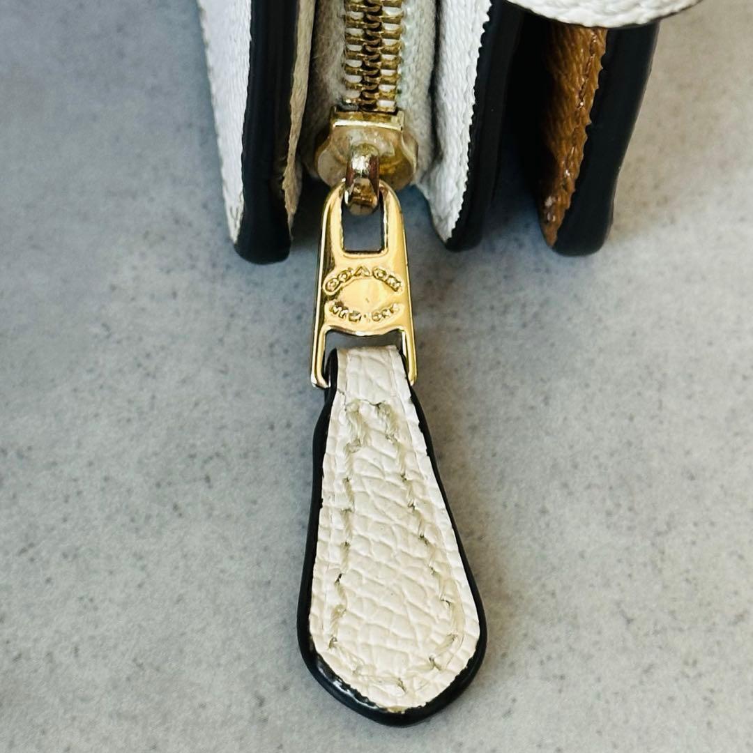 COACH ミディアム コーナー ジップ ウォレット　ホワイト系 14