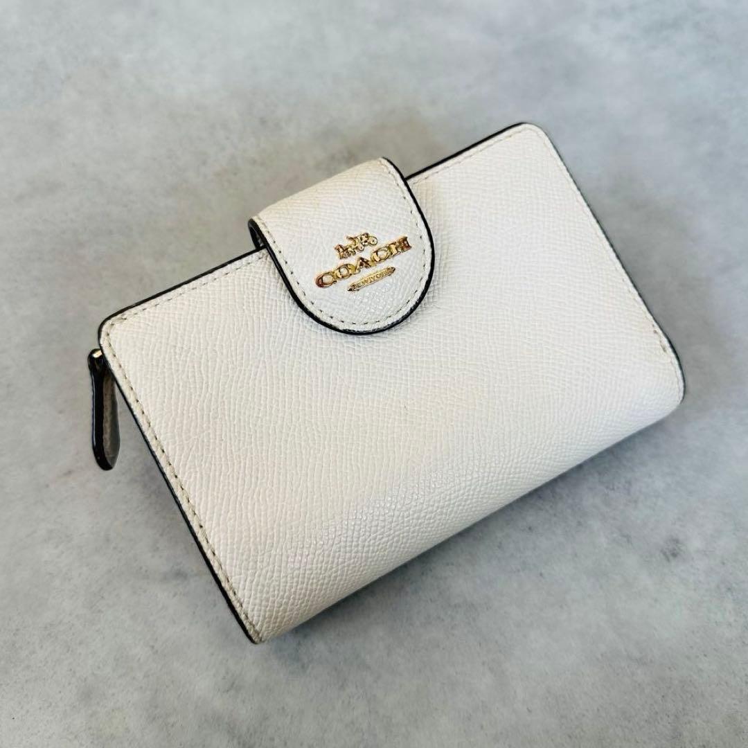 COACH ミディアム コーナー ジップ ウォレット　ホワイト系 3