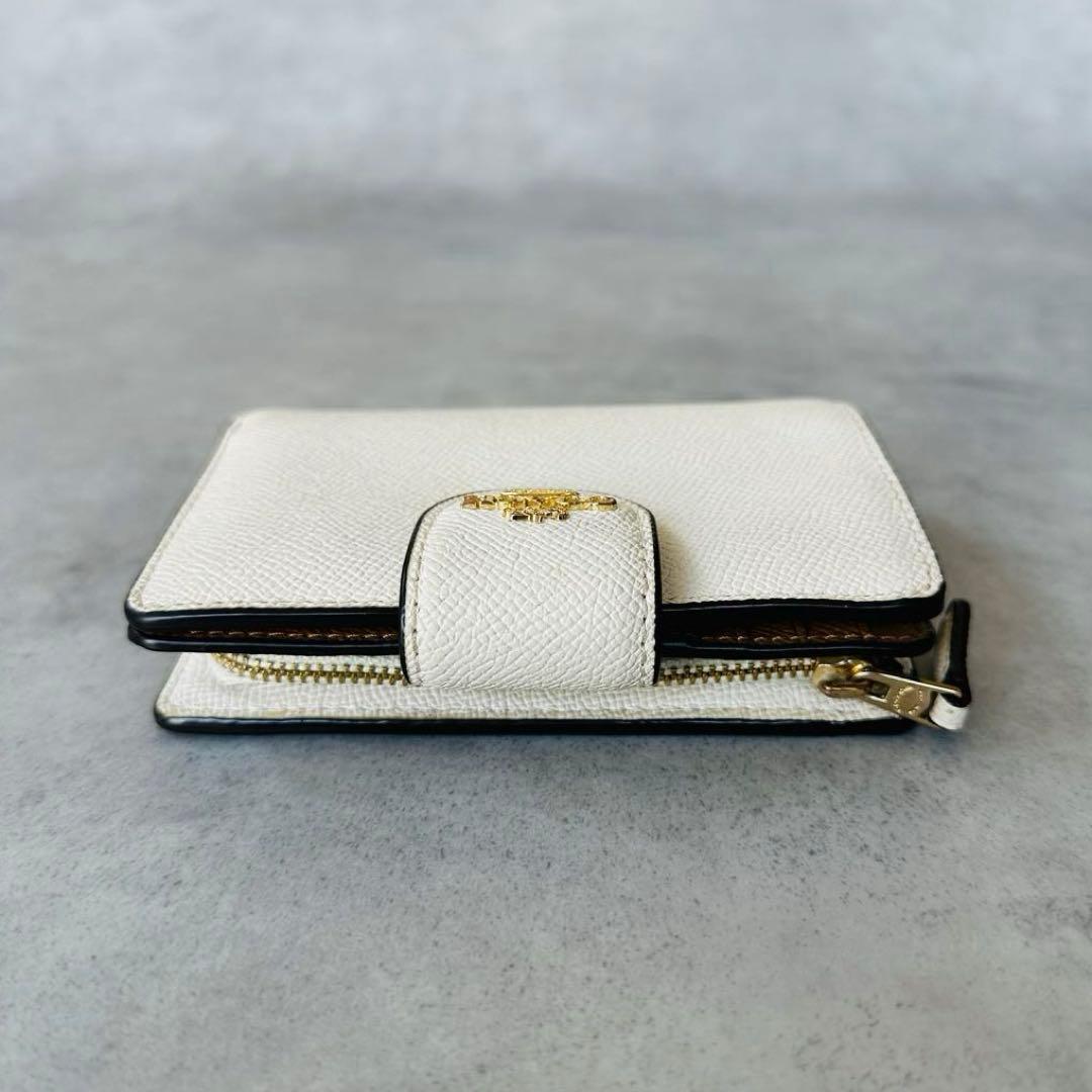COACH ミディアム コーナー ジップ ウォレット　ホワイト系 4