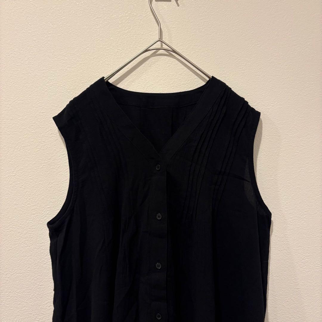 アーバンリサーチ ノースリーブシャツ　チュニック 黒 ブラック　前開き 2