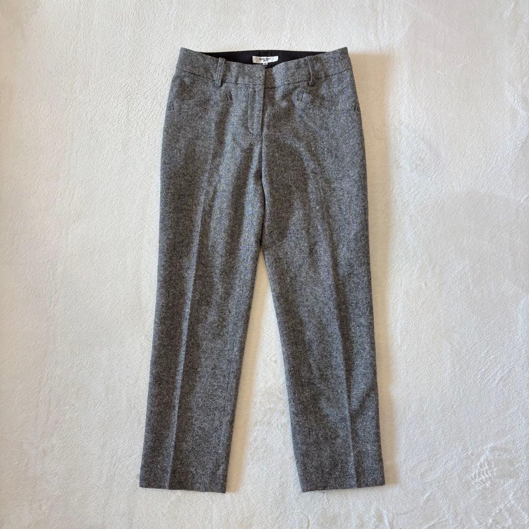 .ナチュラルビューティーベーシック テーパードパンツ グレー XS スラックス