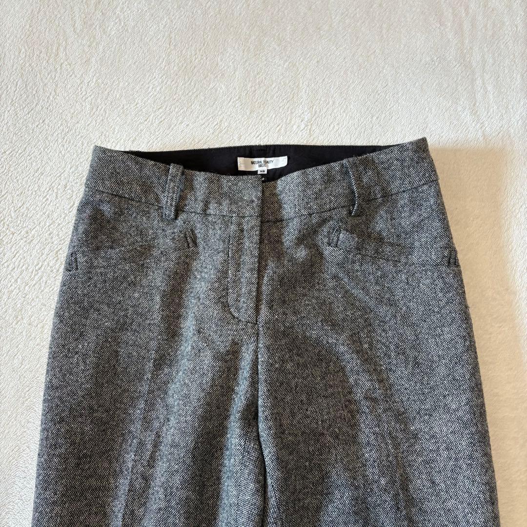 .ナチュラルビューティーベーシック テーパードパンツ グレー XS スラックス 4