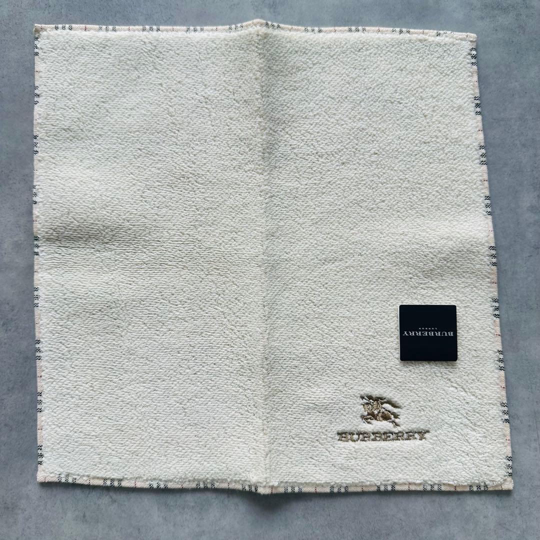 未使用✨BURBERRY タオルハンカチ 4点セット ノバチェック 刺繍ロゴ 3