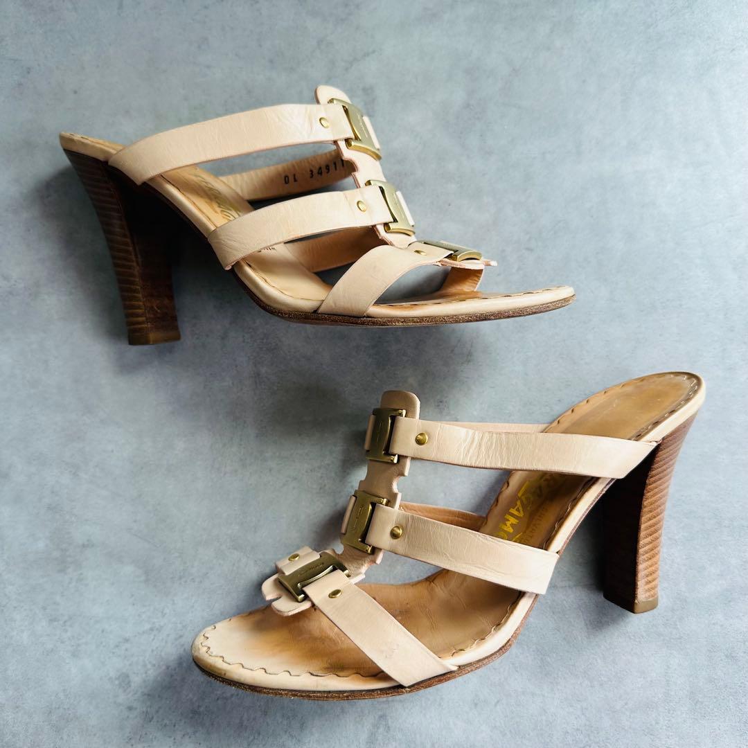 Salvatore Ferragamo ヴァラ　3連　レザー　ミュール　サンダル 5