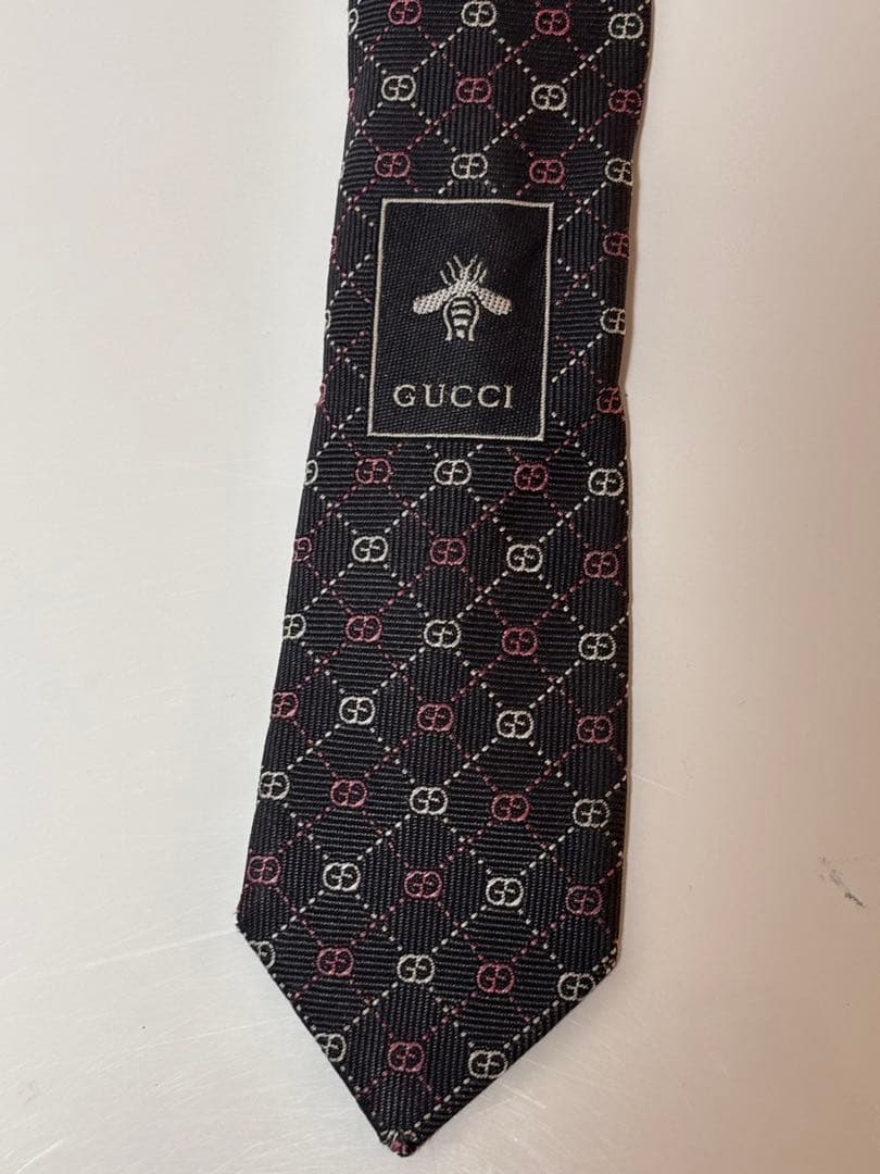 GUCCI ピンクホワイトGGパターン グレーネクタイ 11