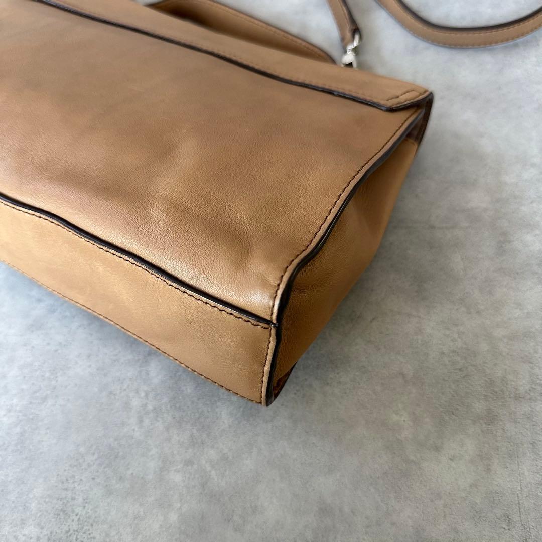 COACH Lacgacy Turn lock Saddle 2way Bag 13