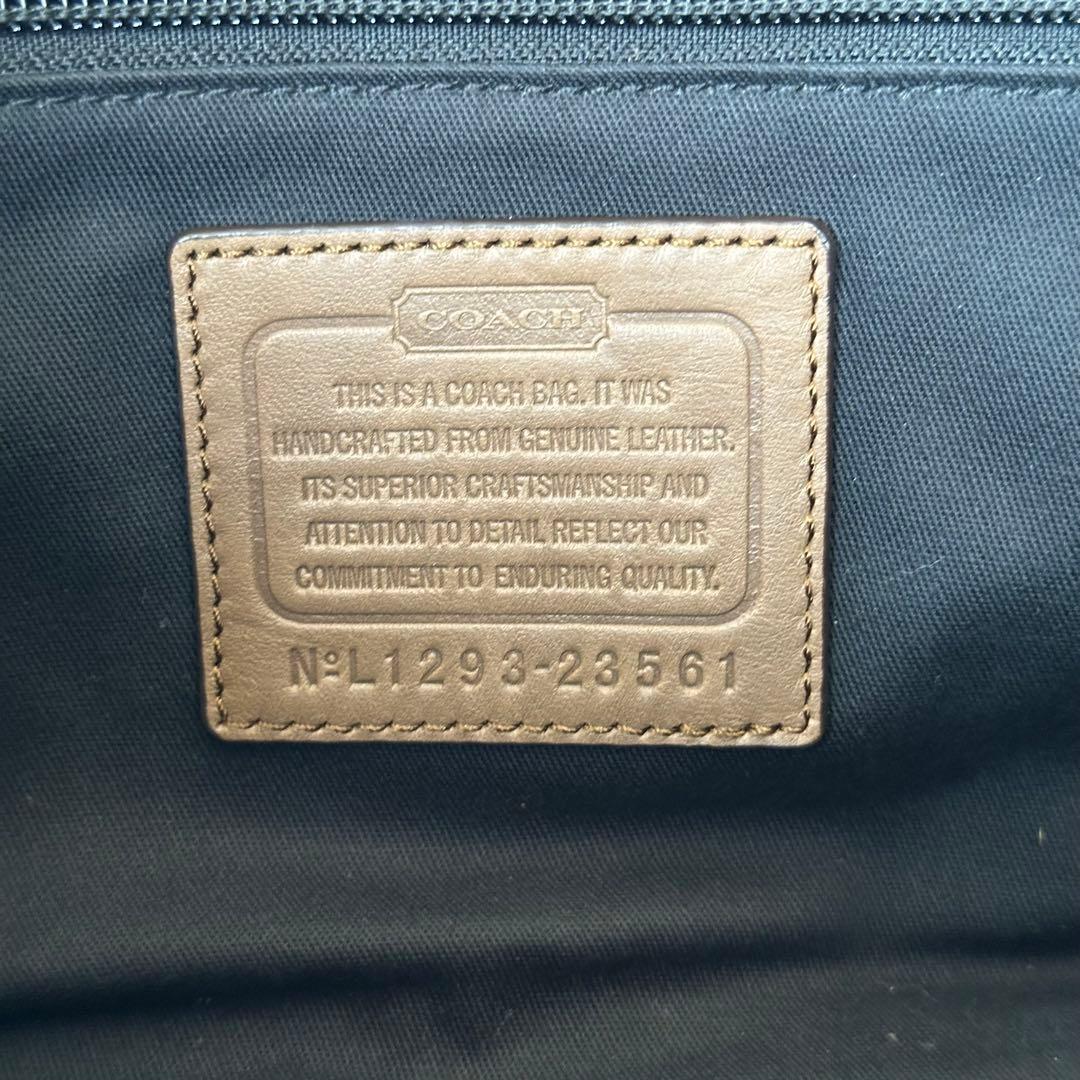 COACH Lacgacy Turn lock Saddle 2way Bag 18