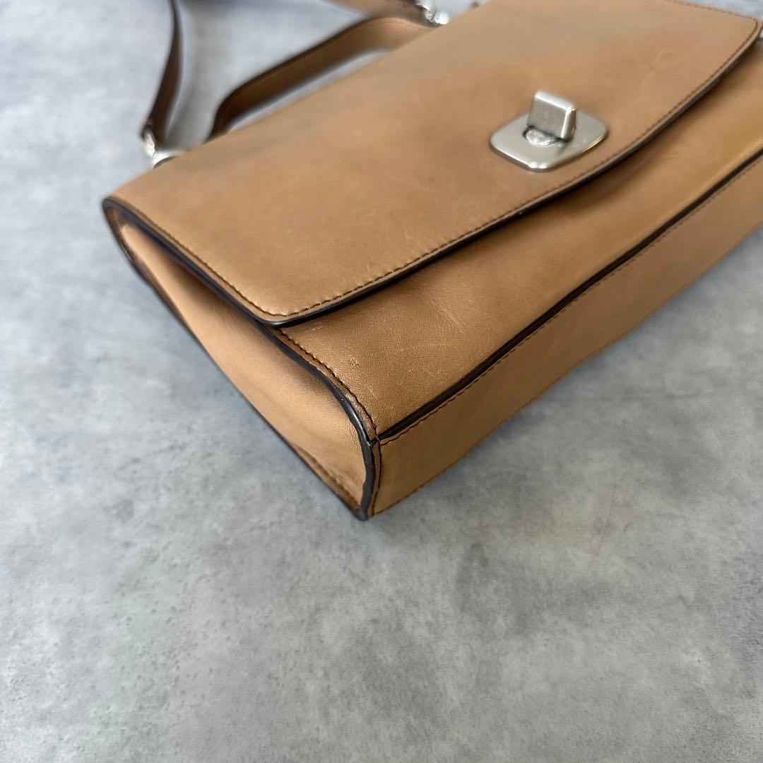 COACH Lacgacy Turn lock Saddle 2way Bag 10