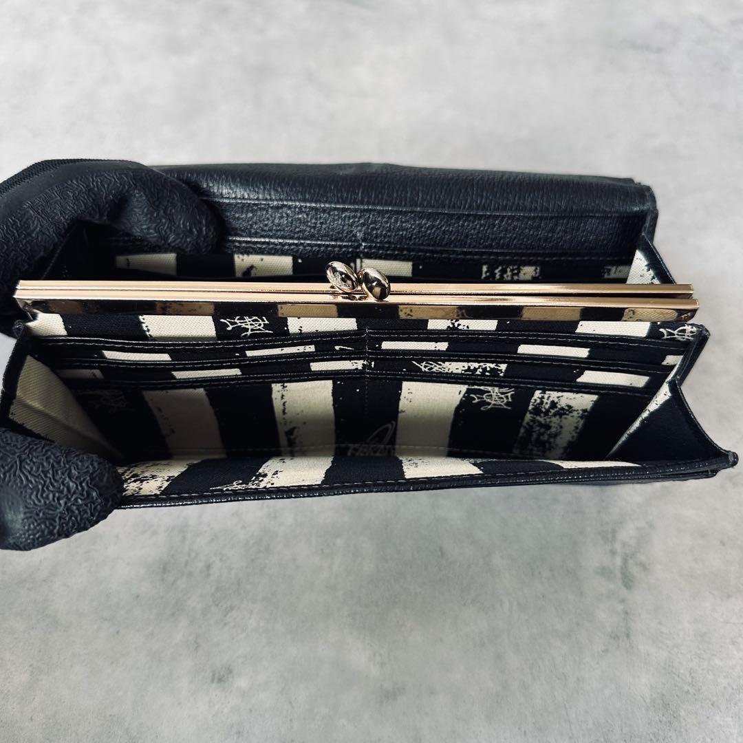 Vivienne Westwood ジャイアントオーブ　二つ折り長財布　がま口 12