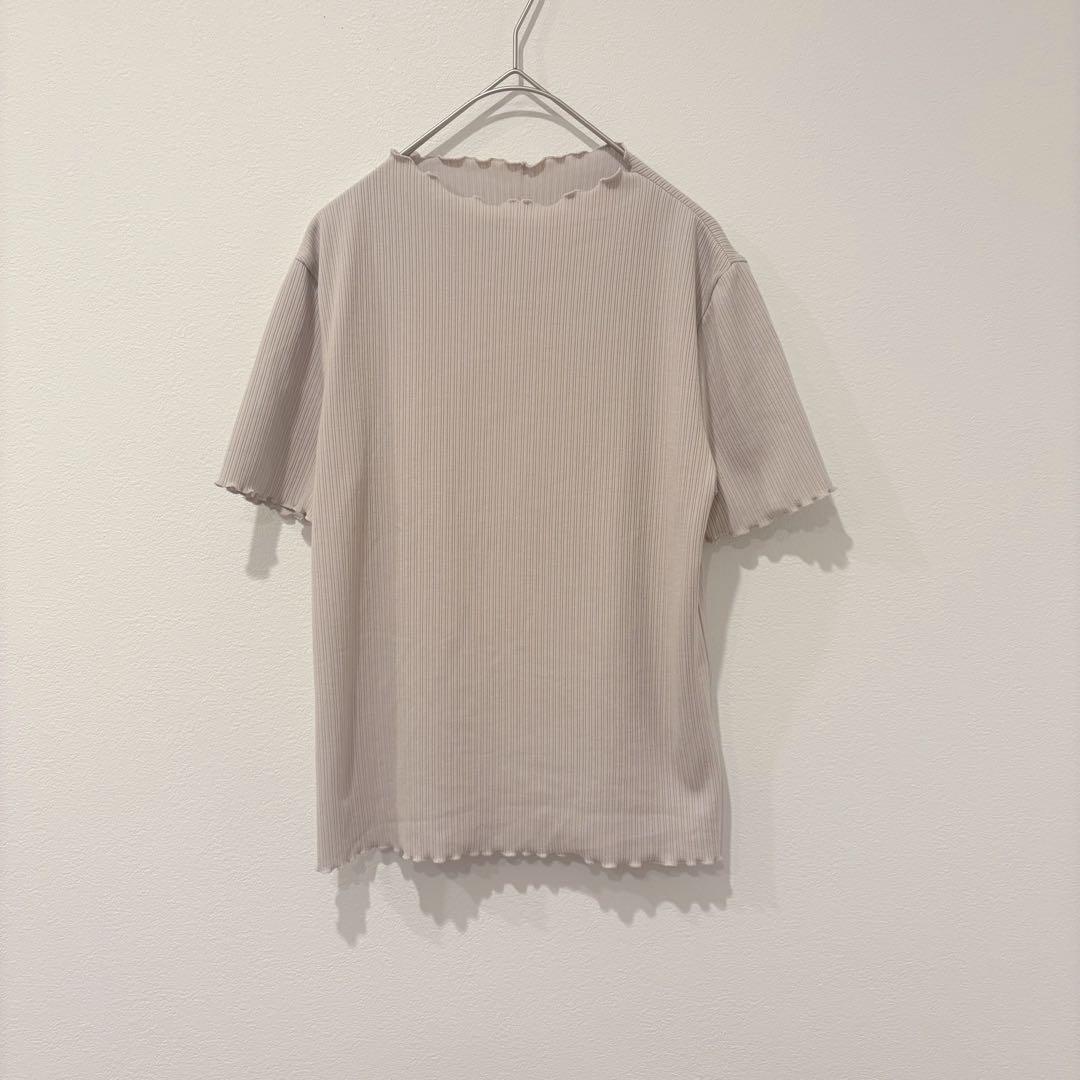 GU リブトップス 半袖 Tシャツ ベージュ Mサイズ　無地　カジュアル　上品
