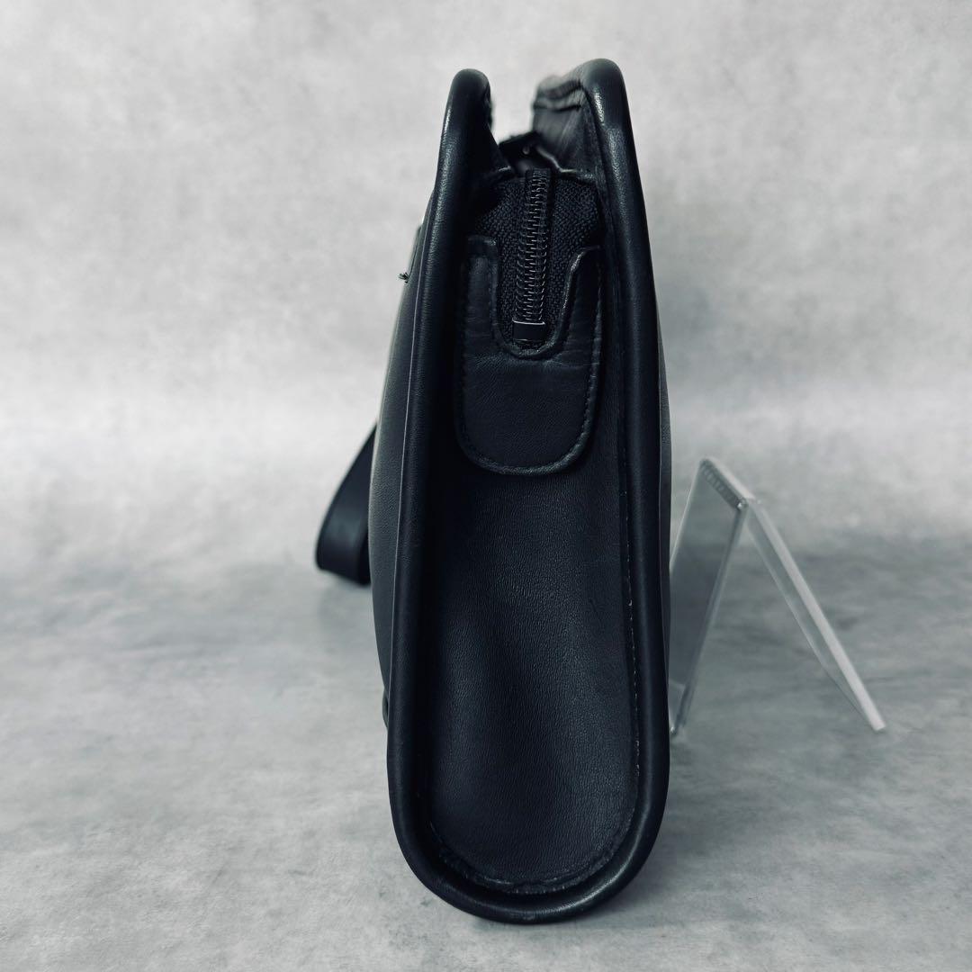 Vintage COACH Clutch Bag with Strap 5